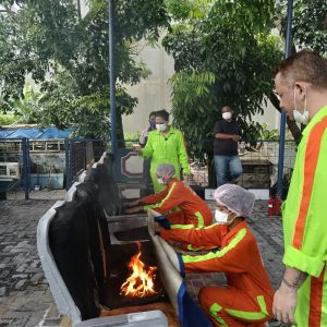 praktek memadamkan api